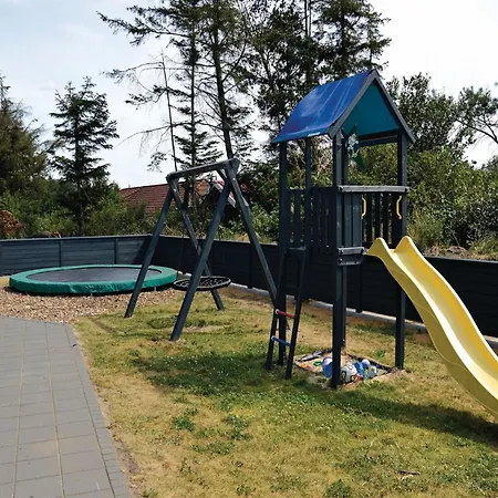 Stunning Home In Blavand With Sauna بيت للعطل