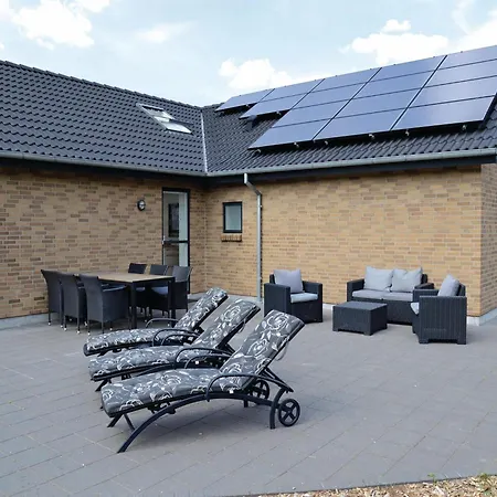 Stunning Home In Blavand With Sauna Blåvand